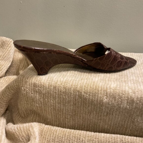 Madison Studio Wedge Heel Sandal - Size 7.5 - Picture 4 of 4